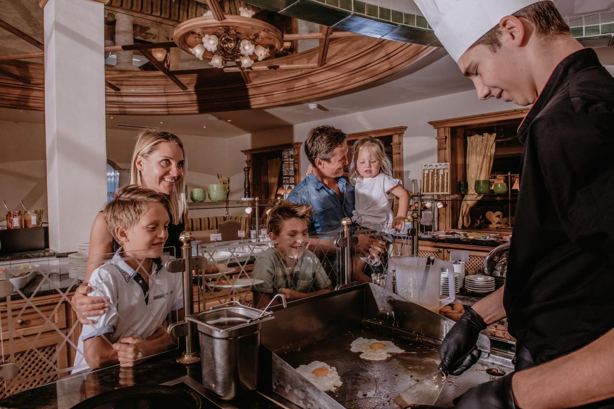 Hotel Salzburger Hof Цаухензе Екстер'єр фото